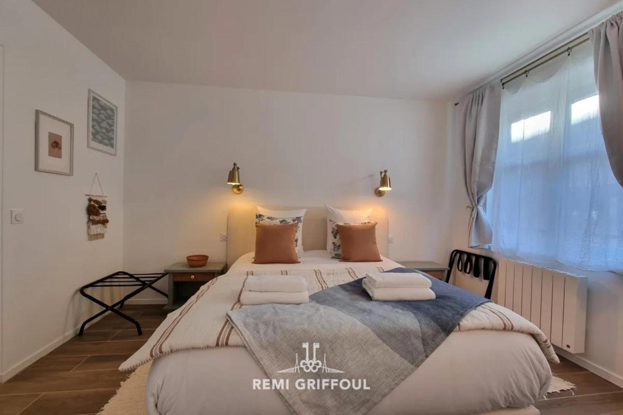 La Symphonie Elevator Honfleur City Center 2 Guests ภายนอก รูปภาพ