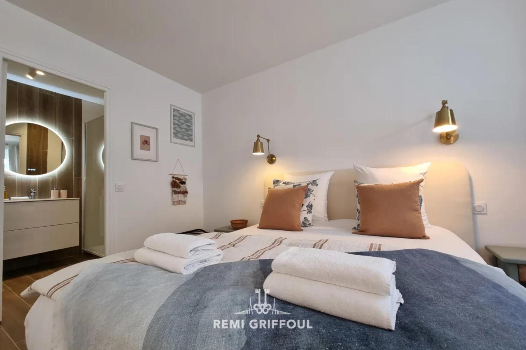 La Symphonie Elevator Honfleur City Center 2 Guests ภายนอก รูปภาพ